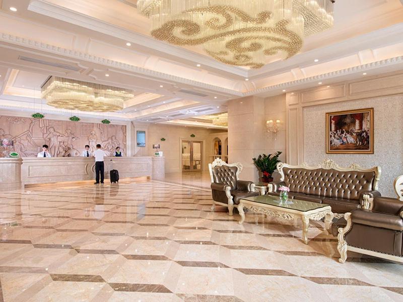 Vienna Hotel Zhongshan Xiaolan Exterior photo